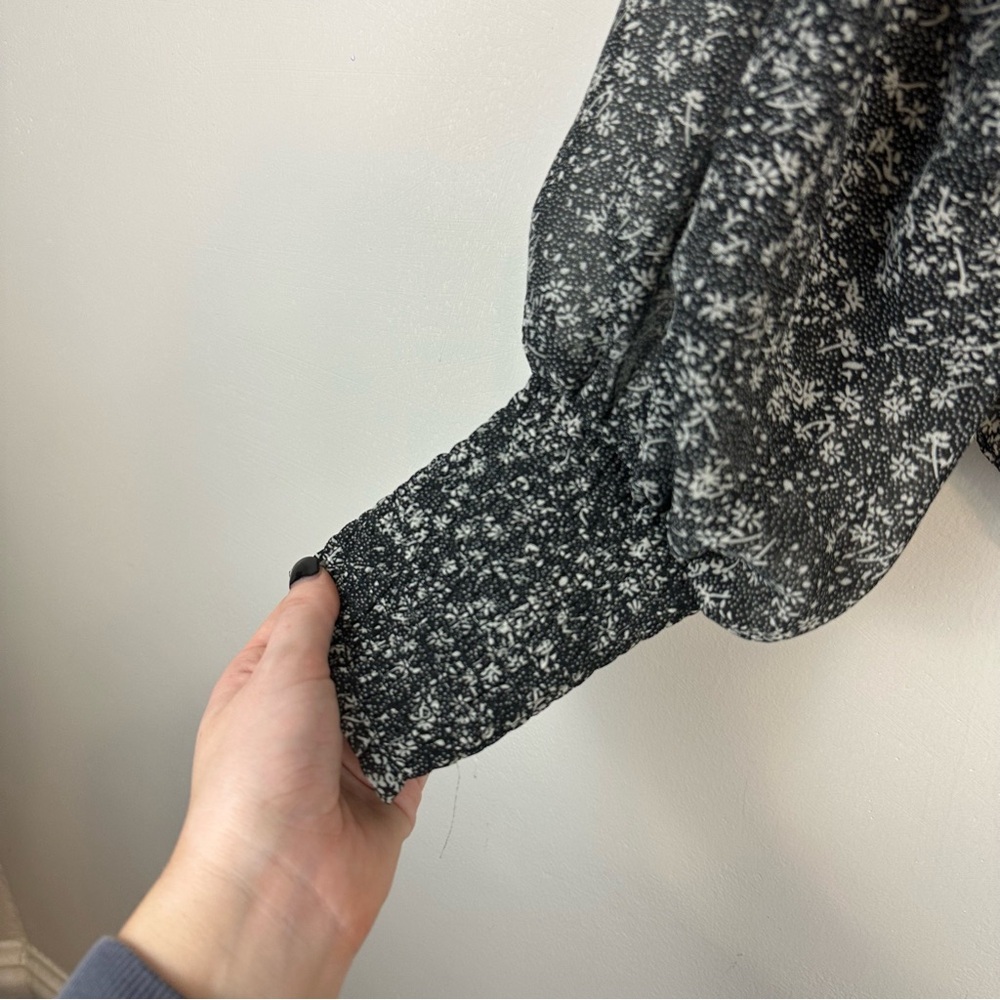 Astr The Label | Fairfield Long Sleeve Square Neck Floral Top Black Size XL - Picture 4 of 7